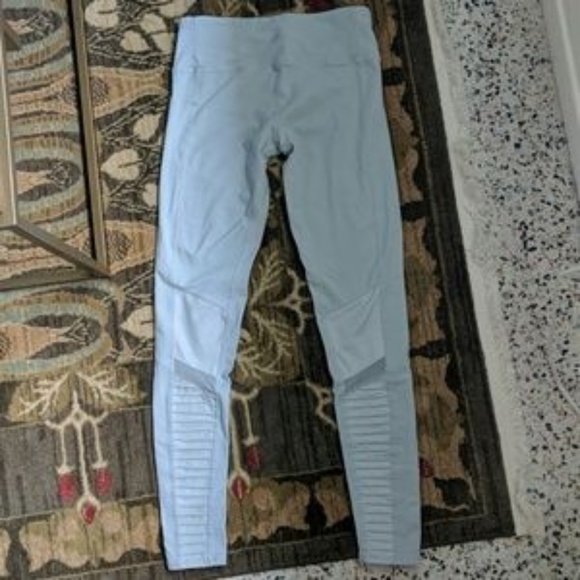 ALO MOTO LEGGINGS - SIZE SMALL - Picture 3 of 5